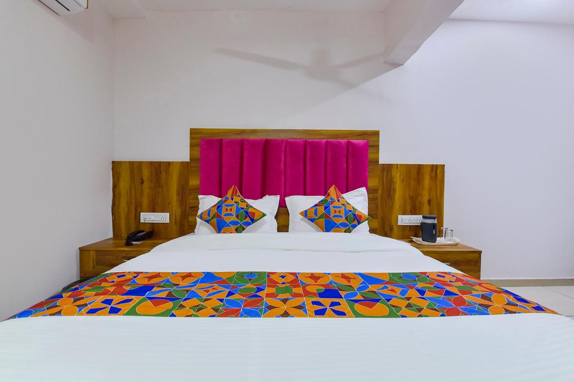 Fabhotel Star Ahmedabad Eksteriør bilde