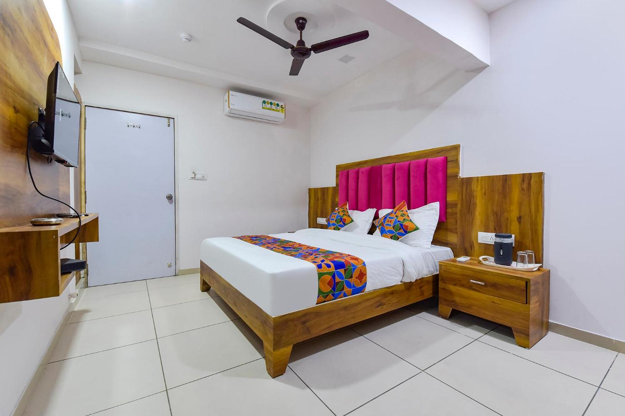 Fabhotel Star Ahmedabad Eksteriør bilde