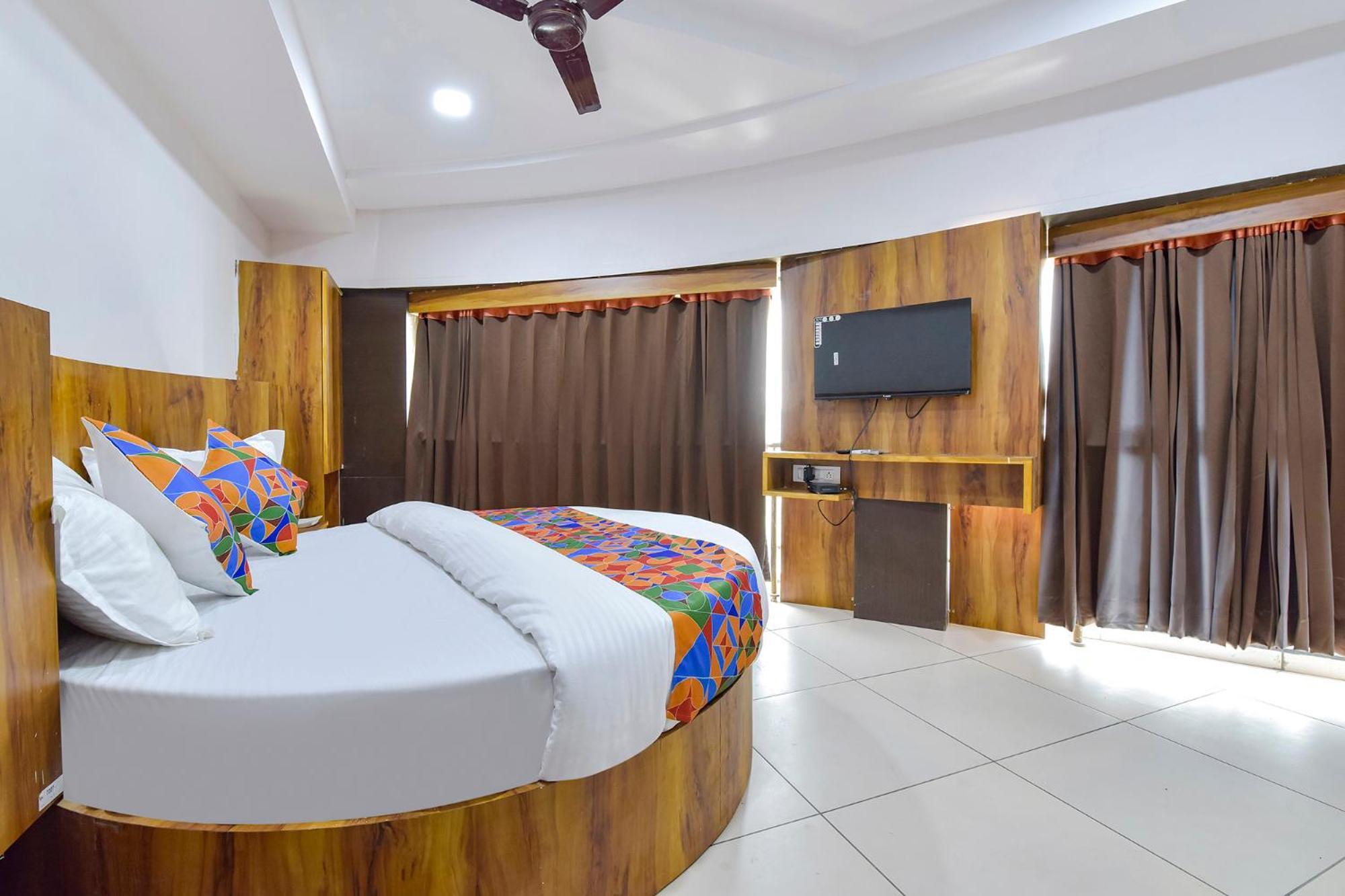 Fabhotel Star Ahmedabad Eksteriør bilde